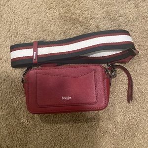 Botkier Cobble Hill Camera Crossbody Burgundy.